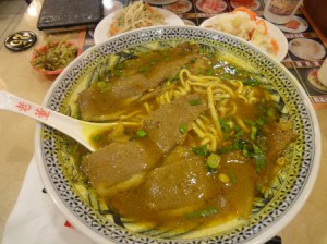 カレー牛肉麺